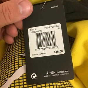 Air Jordan Girls Hoodie Tour Yellow Long Sleeves Graphic Print Pullover Size S - Picture 1 of 6