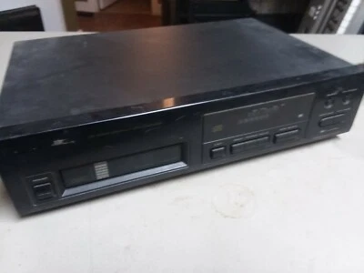 PARTS OR REPAIR - RCA CD-9300 Professional Series 6 Compact Disc Changer - Image 1 of 4