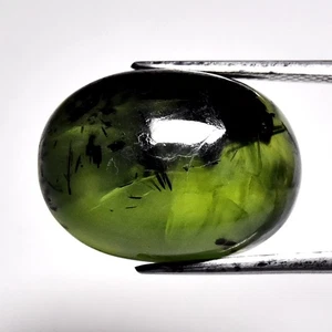 💎 22,25ct ovaler Cabochon natürlicher grüner Prehnit mit schwarzen Nadeln - Afrika Edelstein - Bild 1 von 4
