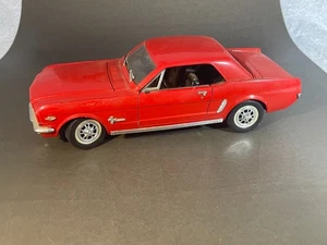 1964 1/2 rot Ford Mustang Maßstab 1/18 Mira Made in Spain Die Cast Modell (1056) - Bild 1 von 3