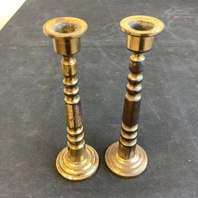 Matching Pair Vintage Brass Metal Candlestick Holders 20cm - Image 1 of 4
