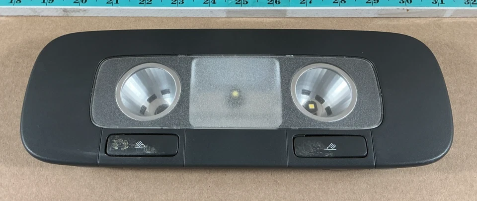 Panel de interruptor de luz de mapa de luz de domo trasero Volkswagen Golf 2006-2009 3C0947291C OEM Foto 1 de 4