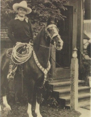 Postal de caballo Tom Mix montando su caballo "Tony" 4X6. Foto 1 de 2