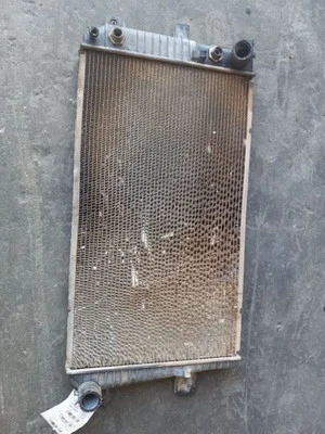 Radiador 01-05 GMC SIERRA 2500 PICKUP 89018318 Foto 1 de 4