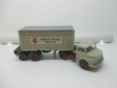 Wiking: MB 1413 "Integrated Container" STZ, Saure HB No.885/1 (No.28 SSK68)* - Image 1 of 4