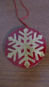 Unusual  Red & Gold WOOD SHAVINGS SNOWFLAKE CHRISTMAS ORNAMENT - Picture 1 of 2