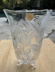Crystal Clear Tulip Satin Clear Embossed 24% Lead Crystal Flower Vase Poland 9” - Picture 1 of 8