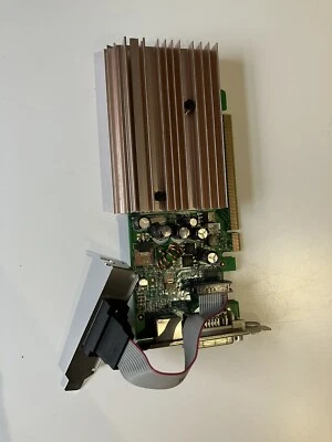 CLUB3D CGNX-GS846 graphics card GDDR2 GeForce 8400GS 256MB, GDDR2, 64Bit, PCI-E - Image 1 of 3