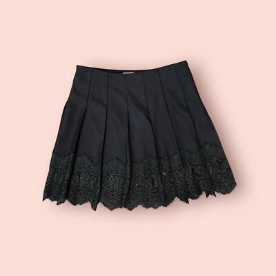 Minifalda BURBERRY London de encaje negra de lana hecha en Escocia talla 2 Foto 1 de 4