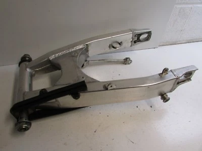Suzuki GSXR600 GSXR 600 K1 - K3 2001 - 2003 Swing Swinging Arm - Image 1 of 4