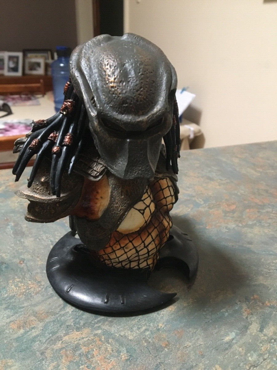PALISADESプレデター2 フィギュアTRIUMPHANT STATUE PALISADESプレデター2 フィギュアTRIUMPHANT STATUE PREDATOR 2