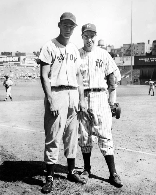 Foto brillante 8x10 Yankees Joe DiMaggio y Medias Rojas Ted Williams Yankee Stadium Foto 1 de 1