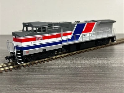 Walthers Mainline HO #910-9562 Dash 32-8BWH Locomotive Amtrak #506 NIB CC - Image 1 of 4