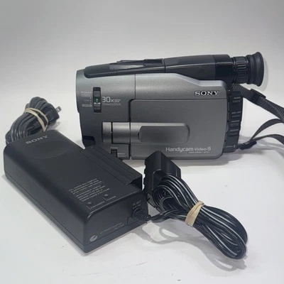 Sony CCD-TRV41 Handycam Video8 Camcorder Hi8 Bad Tape Deck PARTS/REPAIR - Image 1 of 4