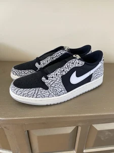 NIKE AIR JORDAN 1 RETRO LOW OG - BLACK CEMENT - CZ0790 001 - SIZE 10 NEW w/BOX - Picture 1 of 11