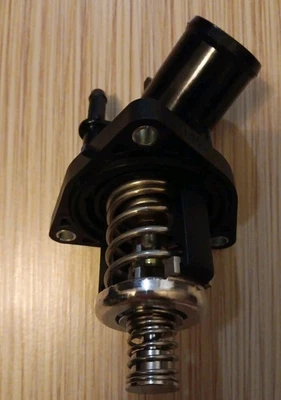 ACDelco Gold 15-11125G  (19474058)  Engine Coolant Thermostat - Image 1 of 4