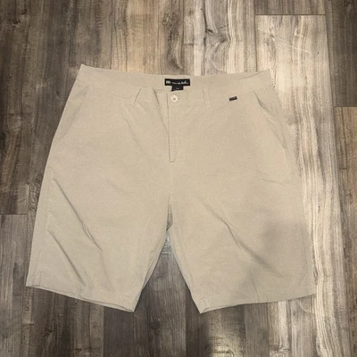 Travis Mathew Shorts Mens 40 Beige10" Golf Chino Performance Stretch Lightweight - Image 1 of 4
