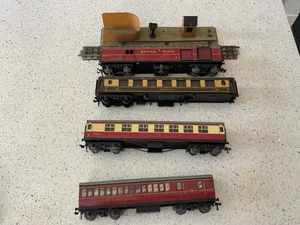 Hornby Dublo Oo Gauge TPO royal Mail Carriage Set Plus 3 Carriages Lot2 - Picture 1 of 3