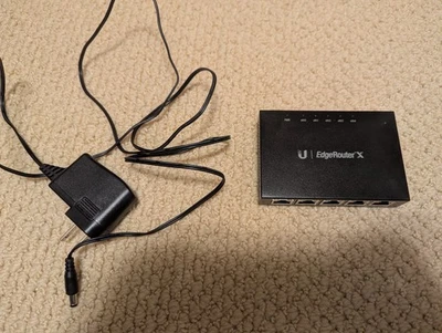 Ubiquiti Networks ER-X EdgeRouter X router cablato 5 porte Gigabit - Immagine 1 di 4