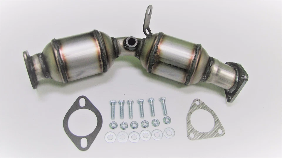 适用于:2003 2004 2005 年 2006 年 NISSAN 350-Z 3.5 升 P/S 卡塔利特转换器 仅限 COUPE — 第 1/1 张图片