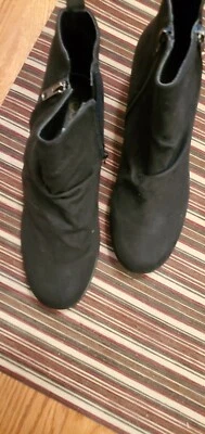 Sears I Love Comfort Black Boots size 9.5 m new floor model ANKLE boot blemished - Image 1 of 4