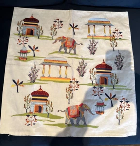 Rare JOHN ROBSHAW DECORATIVE SCENES OF INDIA COTTON LINEN PILLOW EXOTIC NEW - Picture 1 of 9