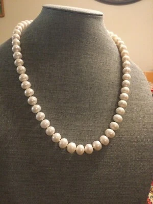 M&M Hand-Knotted, Large Pearl Necklace with Heart-Shaped Clasp 26 1/2 in. - Image 1 of 4