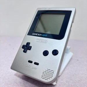 Consola Nintendo Game Boy Light MGB-101 Plateada - Imagen 1 de 10