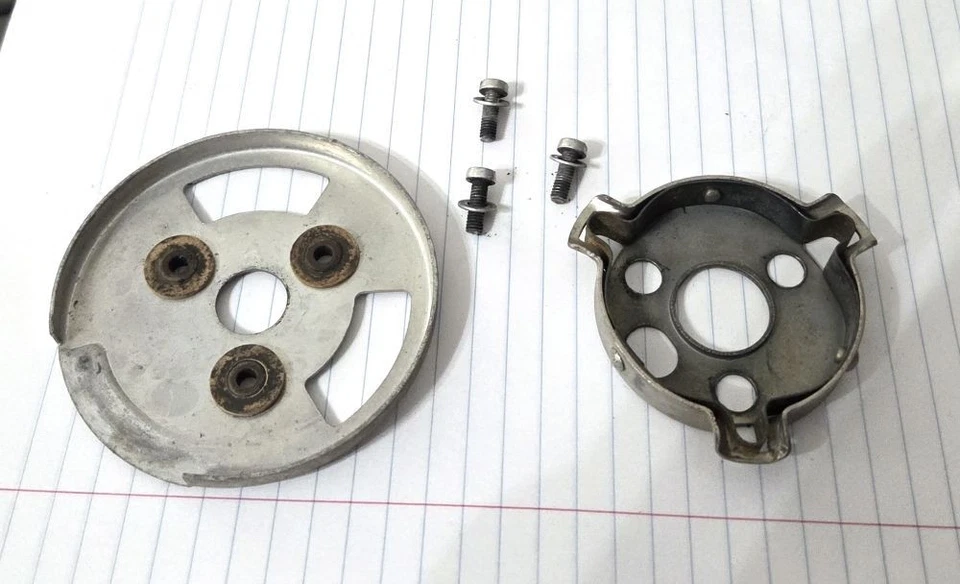 * Buen Usado Original PORSCHE 356B 356C 911 912 914 Bocina Botón Montaje Piezas * Foto 1 de 4