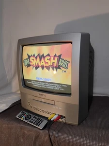 🔥Toshiba 13"CRT MD13N1R TV/DVD Combo Retro Gaming Silver TESTED Y2K Old School - Picture 1 of 13