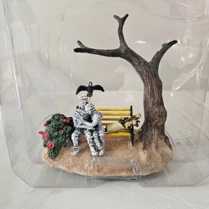 2008 Retired Lemax Spooky Town Wrapped Up In Each Other - Bild 1 von 3