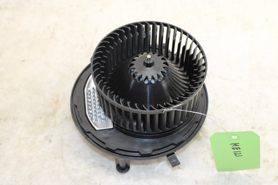 Motor soplador Audi TT 2019-2023 5WB819015 OEM HE123 Foto 1 de 4