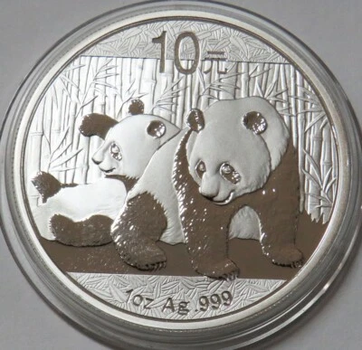 2010 SILVER CHINA 10 YUAN 1 OZ PANDA COIN IN CAPSULE - Image 1 of 2