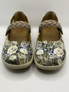 Hotter SHAKE Canvas Nunuck Floral Mary Jane Flat Shoes US 7 In EUC - Picture 1 of 14