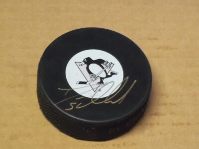 Deryk Engelland, Pittsburgh Penguins, Signed Penguins Logo Puck, Gold Ink - Image 1 of 2