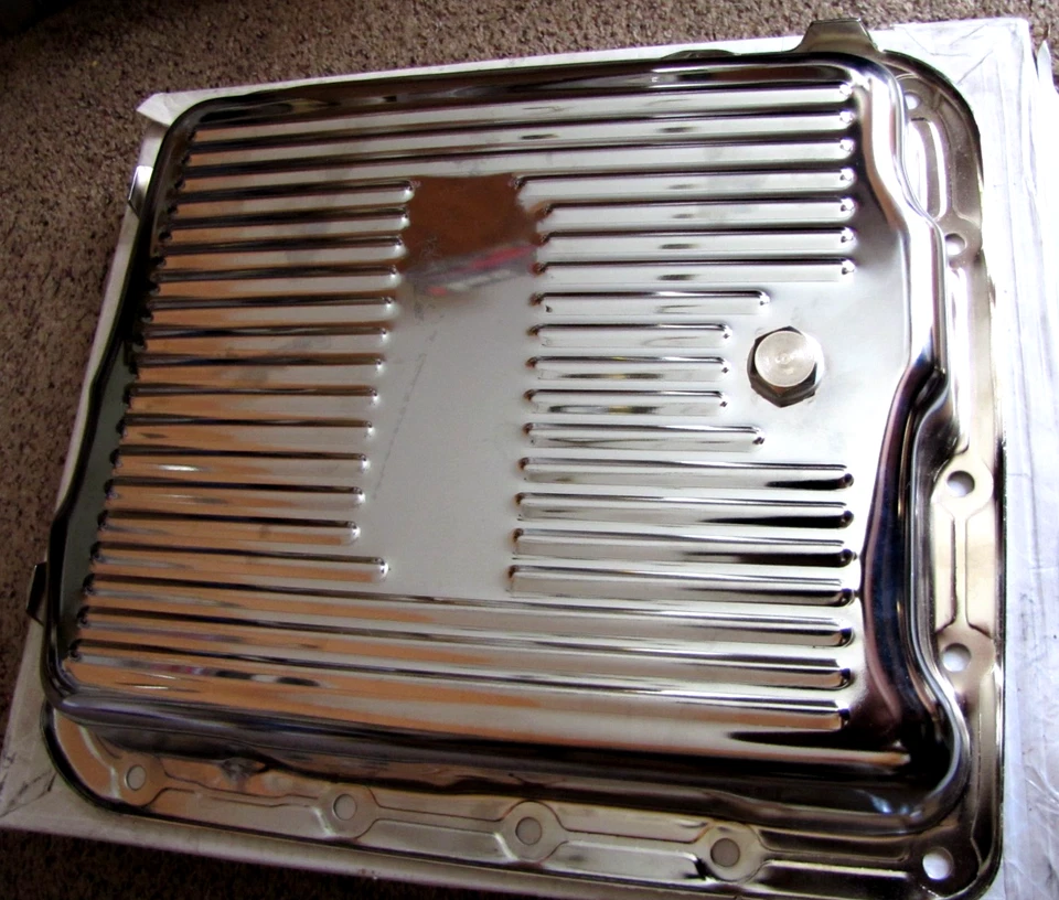 700R4 Chrome-Plated Transmission Oil Pan, Mr. Gasket 9732 Foto 1 de 1