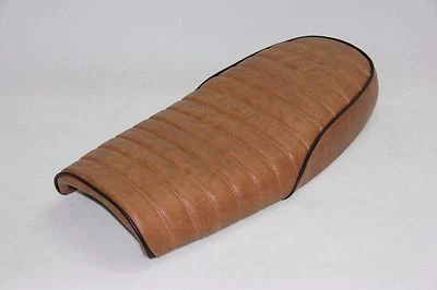 Suzuki GT750 Water Buffalo 1972-1977 motorcycle seat saddle CODE: D7217 - Image 1 of 4