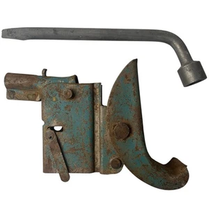 Vintage Holden Ford Valiant Car Jack And Tyre Iron Handle Torana Falcon Original - Picture 1 of 16