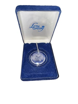 VINTAGE Hallmark Little Gallery Lead CRYSTAL Peace Dove Pendant with Chain - Image 1 of 4