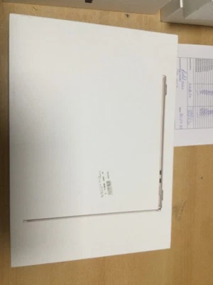 MacBook Air 15 Zoll, 2023, Polarstern, M2, 8-Core-CPU, - Wie neu 1#22457709 - Bild 1 von 4