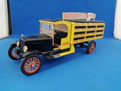 Danbury Mint Diecast D2006 1/24 1927 Coca-Cola Truck Minicar - Image 1 of 4