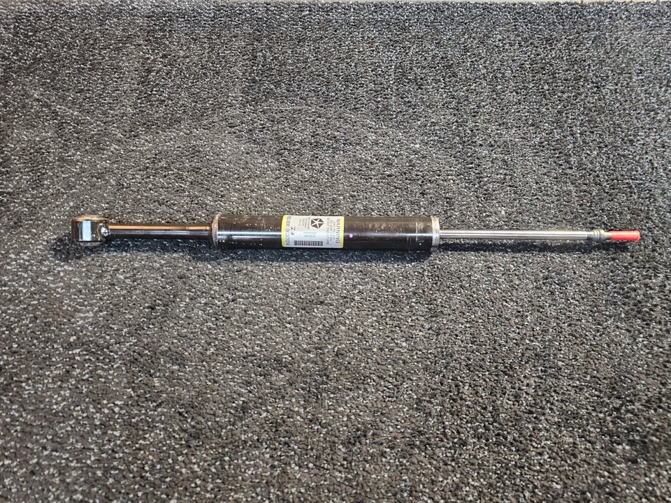 Amortiguador trasero Mopar 68157906AE 68157906AE para Jeep Cherokee 2014-2017 Foto 1 de 4