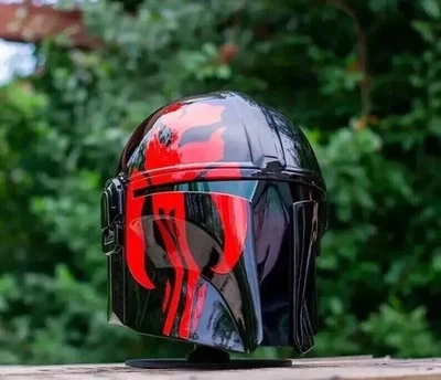 Mandaloriano Medieval Star Wars Casco Negro Diseño Rojo Disfraz Artículo de Navidad Foto 1 de 4