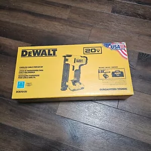 Dewalt 20V MAX Lithium-Ion Cordless Cable Stapler with Battery, Charger and Bag - Picture 1 of 9