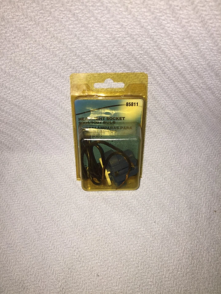 Enchufe eléctrico halógeno de 3 hilos Dorman 85811 nuevo en paquete Foto 1 de 4