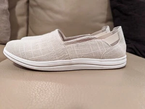 Clarks Cloudsteppers Beige Metallic Canvas Slip-On shoes. Size 9M - Picture 1 of 8