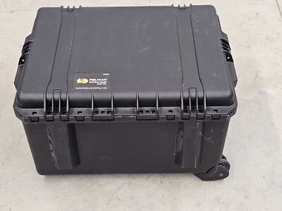 Pelican Storm Case Im2750 Wheeled Handle Carrying Storage Black Drone Camera - Image 1 of 4