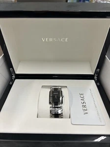 Gianni Versace/black/ Ceramic/ Women’s Watch/ Made In Switzerland - Picture 1 of 4