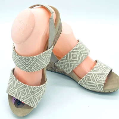 Sandalias Life Stride de lona con cuña de corcho talla 8,5 M sistema suave para mujer Foto 1 de 4