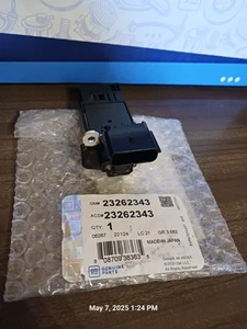 Genuine GM AC Delco 23262343 Mass Air Flow Sensor Fits MANY 2012-2025 - Picture 1 of 3